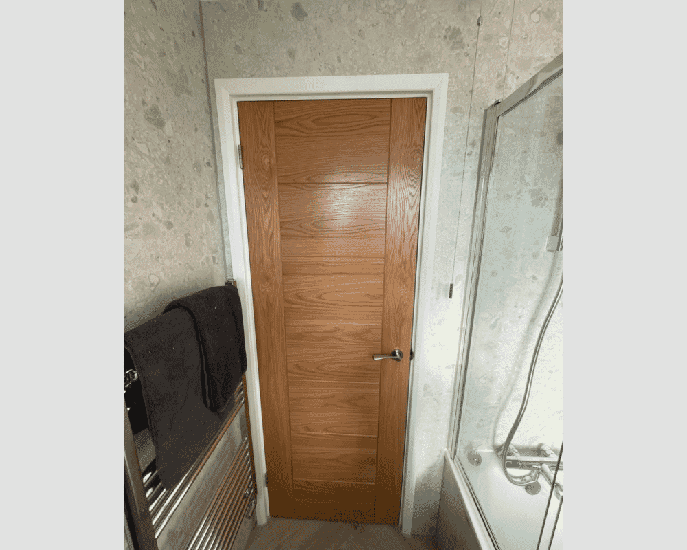 2032 x 813 x 35mm (32") Modern 7 Panel Oak - Prefinished Internal Doors
